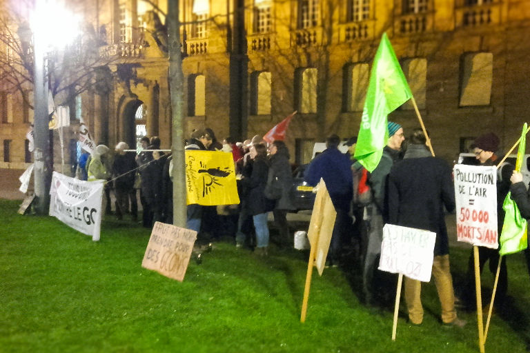 mobilisation devant la préfecture à strasbourg